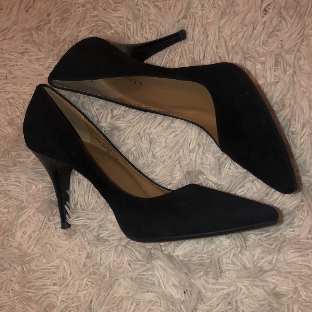 Talbots Heels - Picture 3 of 5